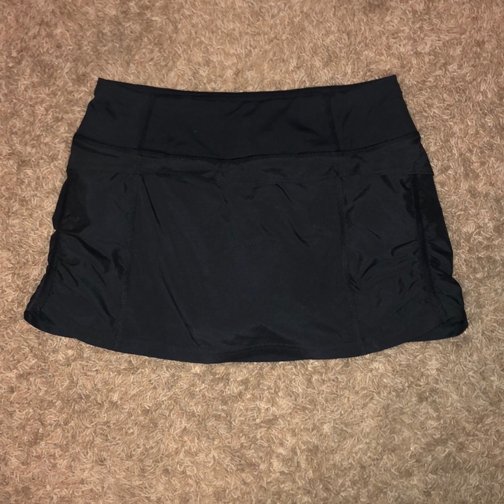 Black lululemon skirt
